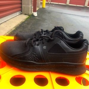 SFC Shoes for Crews Women's Black Leather Slip Resistant Sneakers Size 8